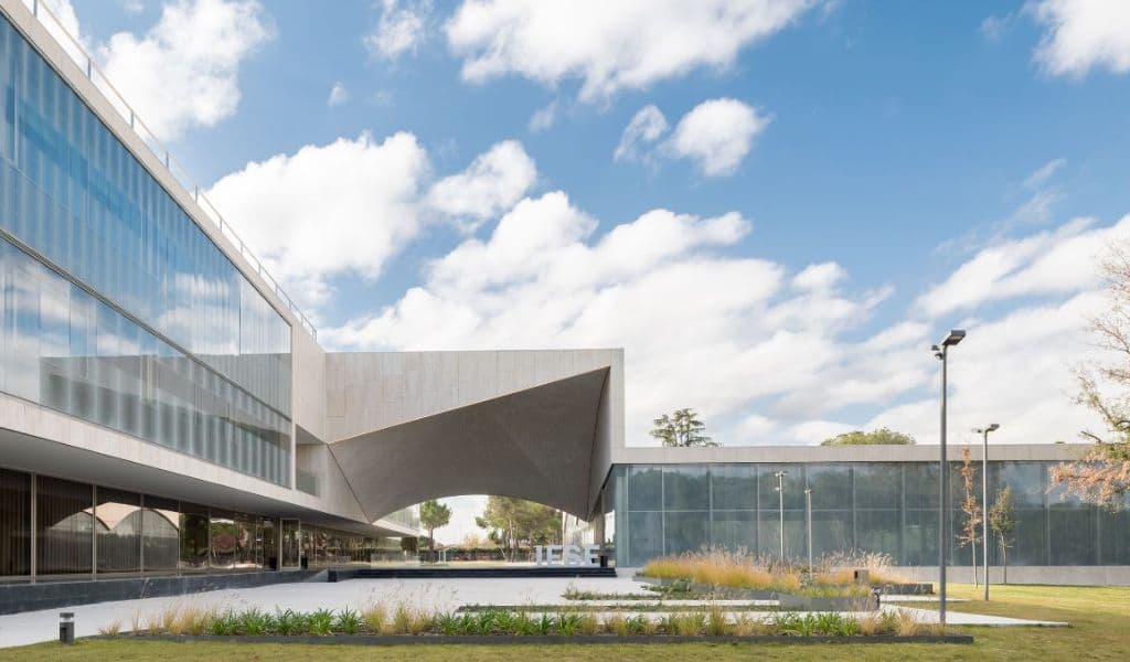 Mejor Escuela de Negocios del Mundo - IESE